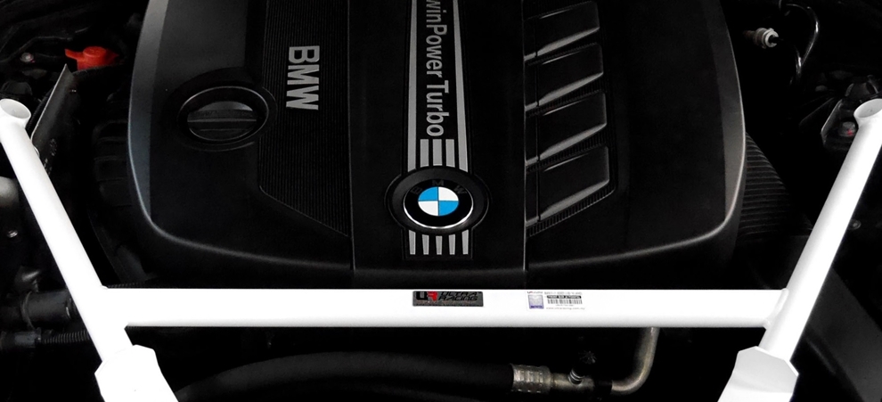  フロントタワーバー BMW 1シリーズ E87 UF30 04 10-12 08 130i [TW2-1026] - 2